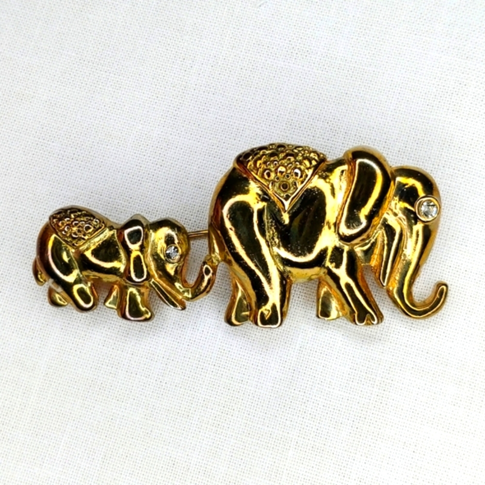 🌻$5! Vintage Brooch - Momma and Baby Elephant